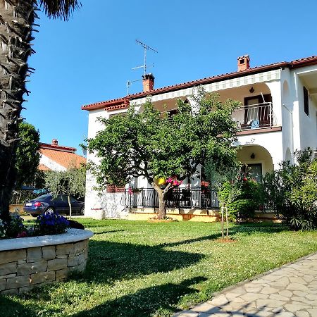 Villa Nina Πόρετς Εξωτερικό φωτογραφία