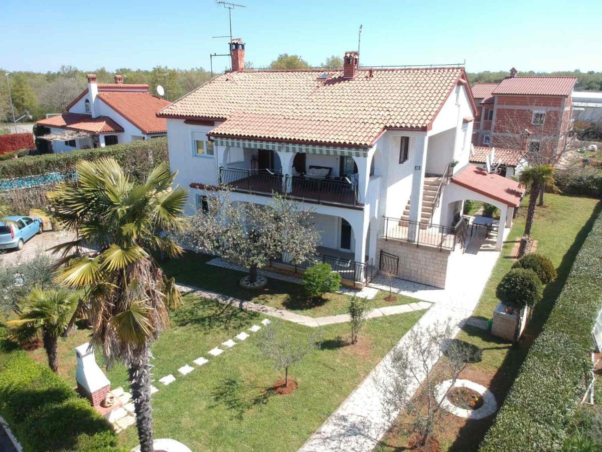 Villa Nina Πόρετς Εξωτερικό φωτογραφία