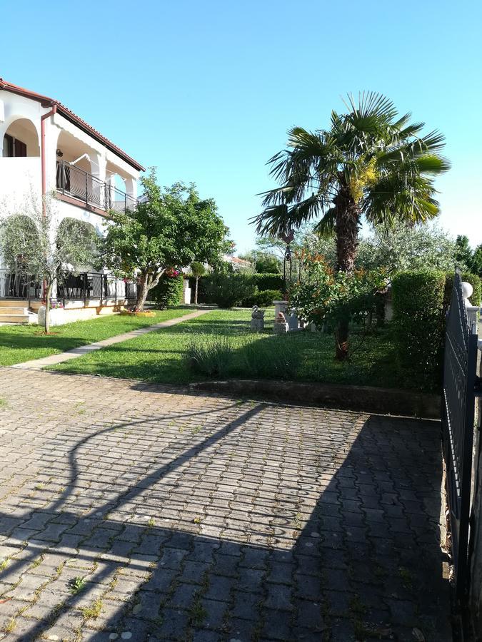 Villa Nina Πόρετς Εξωτερικό φωτογραφία