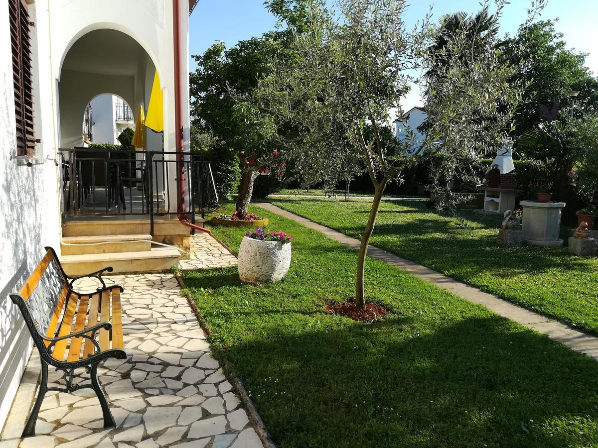 Villa Nina Πόρετς Εξωτερικό φωτογραφία