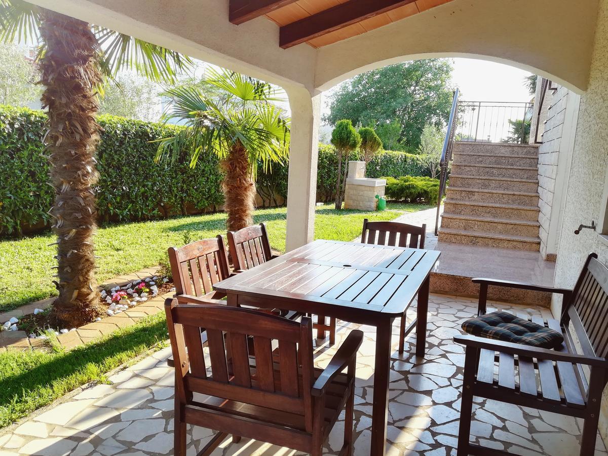 Villa Nina Πόρετς Εξωτερικό φωτογραφία